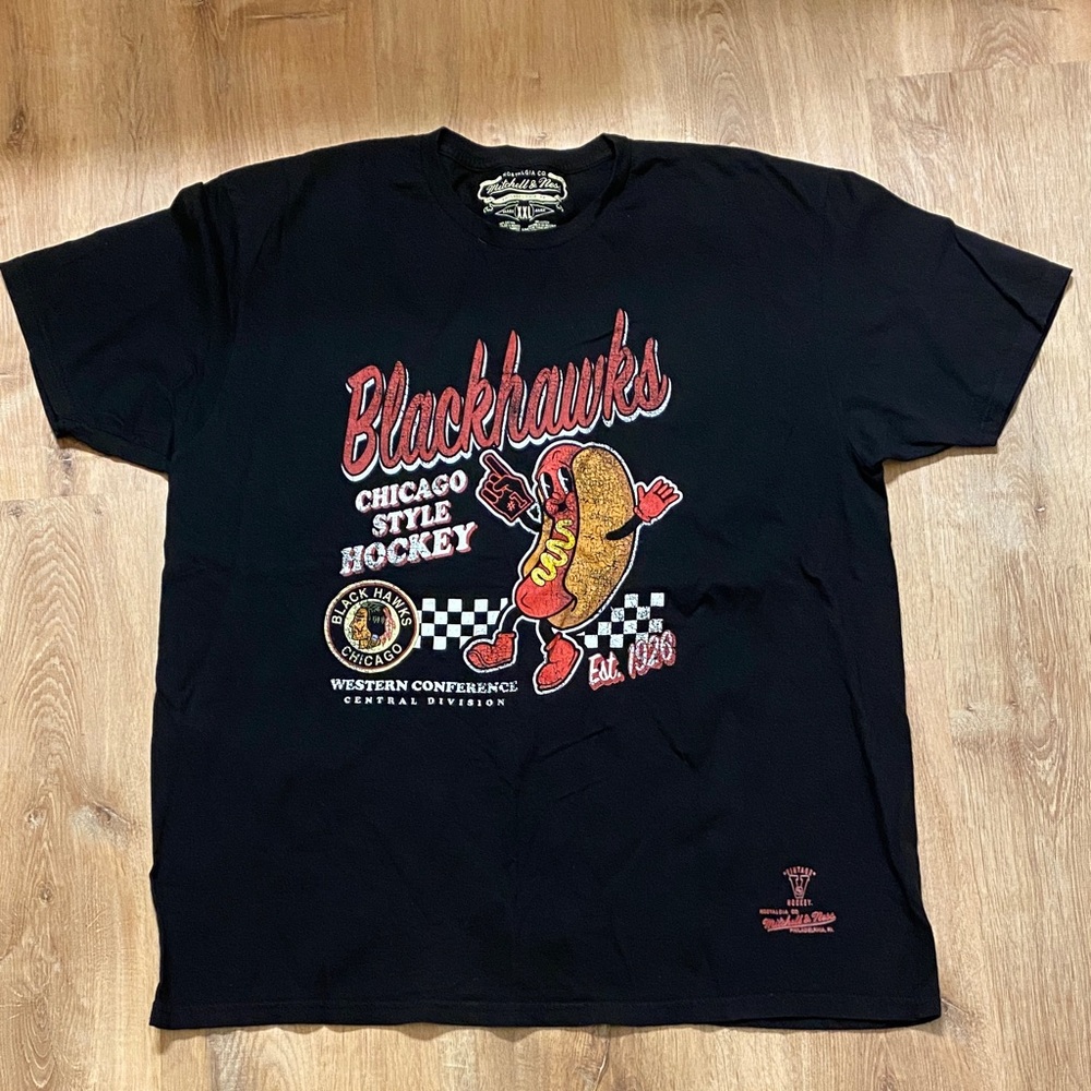 Mens Chicago Blackhawks Vintage Hockey Tee - Size XXL